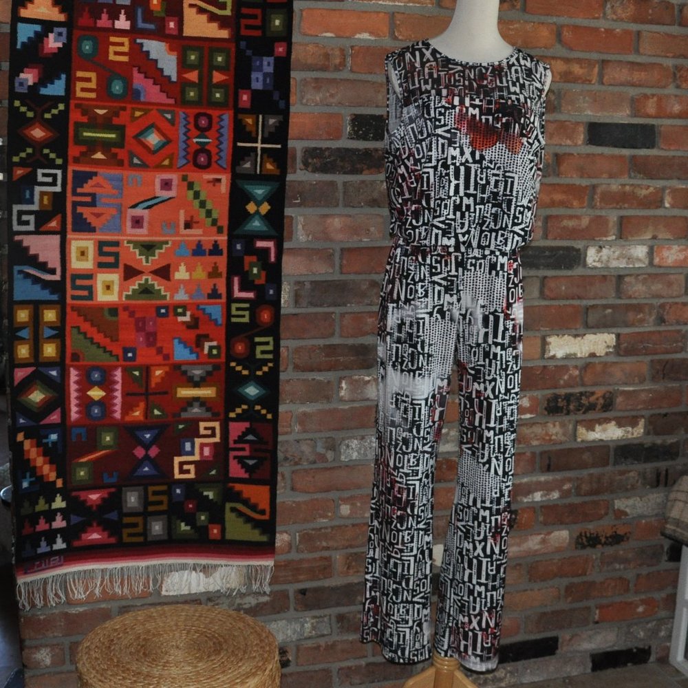 Eroke Sleeveless Black White Red Graffiti Text Romper Jumpsuit 44 Made in Italy